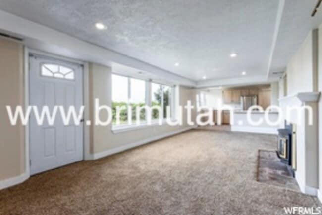 Building Photo - 7444 S 2300 E