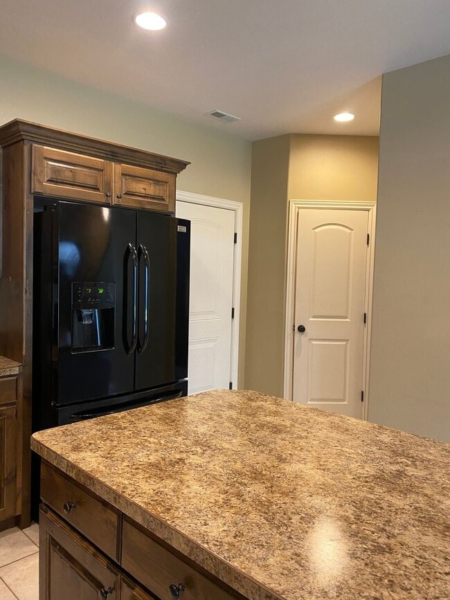 Foto del edificio - ROCK CREEK TOWNHOME - This beautiful 3 bed...