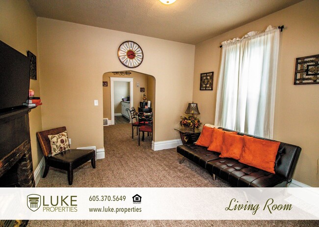 Building Photo - Remodeled rental home near Downtown Sioux ...