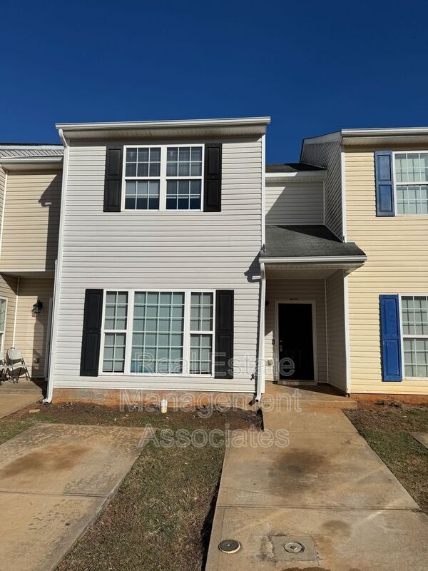 Building Photo - 1755 Carrington Dr