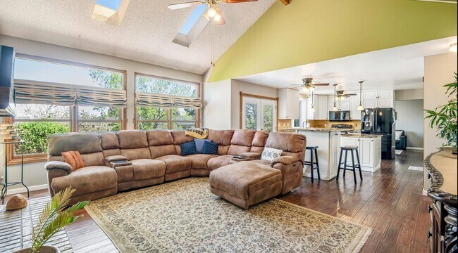 Foto del edificio - 8261 W Portland Ave