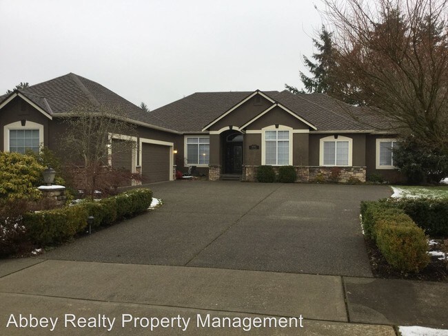 Building Photo - 6042 Troon Ln SE