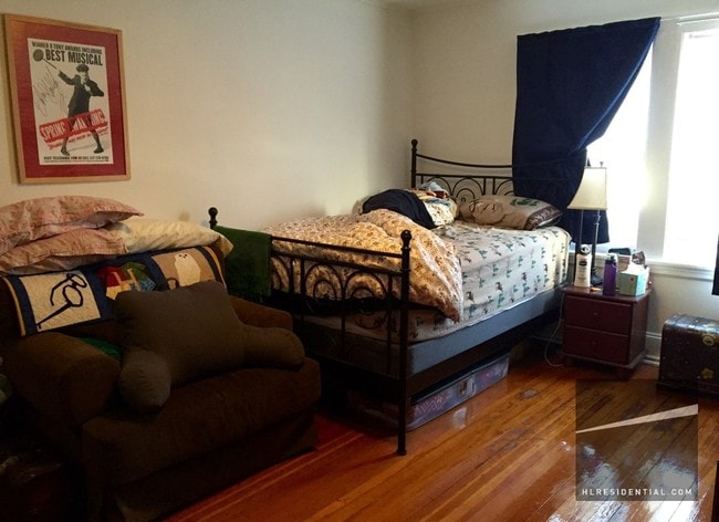 Building Photo - 2226 27th St