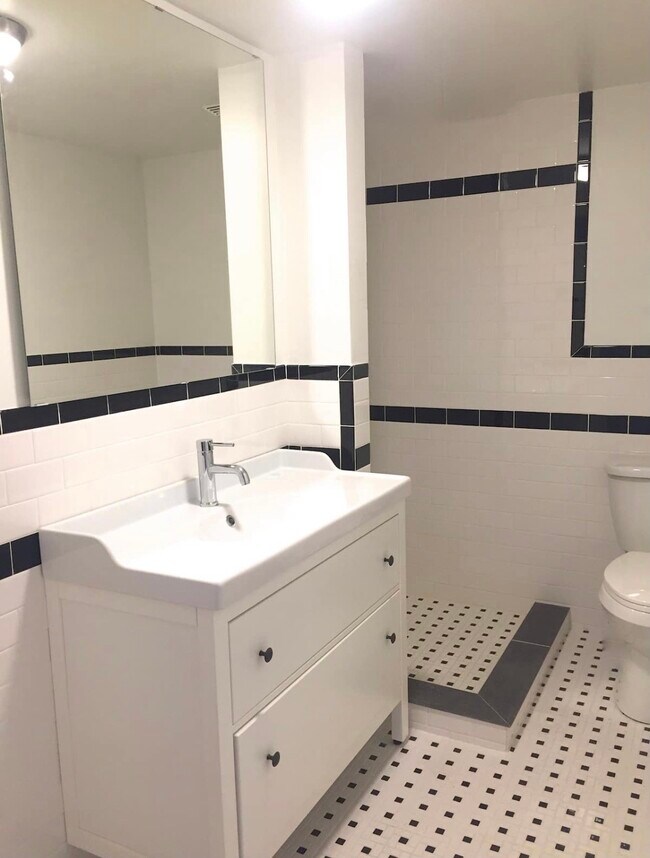 Foto del edificio - 108 2nd St SW