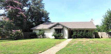 Building Photo - 206 Sagebrush Ln