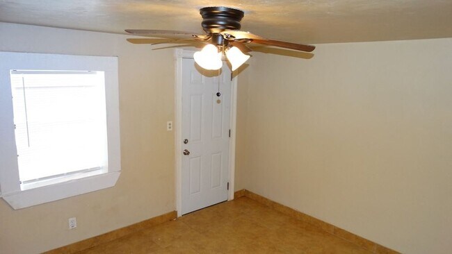 Foto del edificio - 6804 NW 13th St