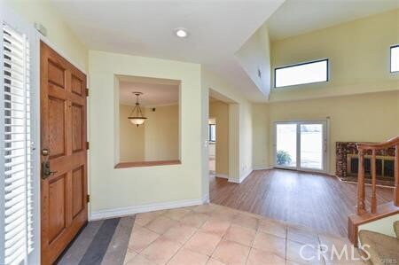 Building Photo - 76 Fairlake