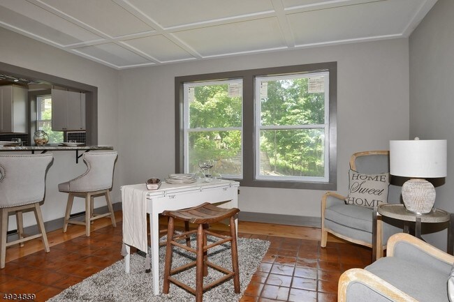 Foto del edificio - 24 Delaware Ave