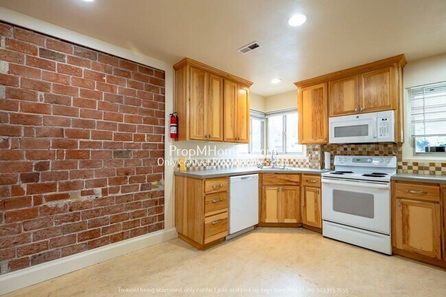 Foto del edificio - 10609 SE 36th Ave