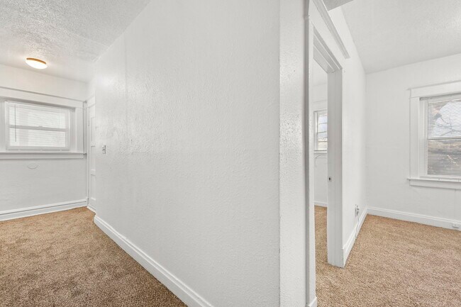 Foto del edificio - 2207 E 24th Ter