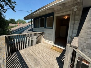 Building Photo - 2301 W Regan Ave
