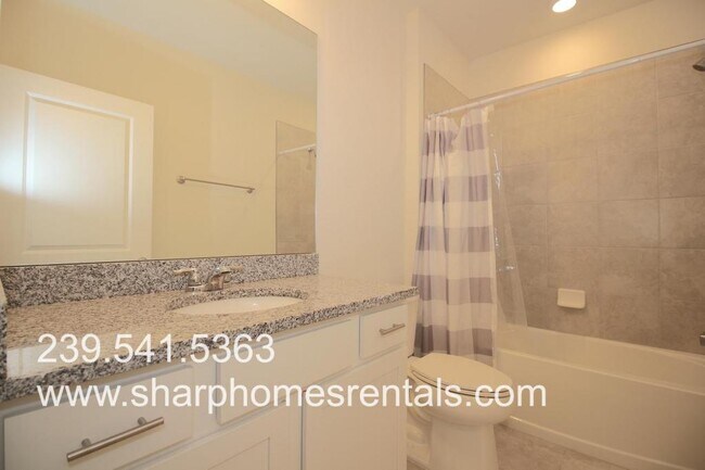 Foto del edificio - 16008 Beachberry Dr