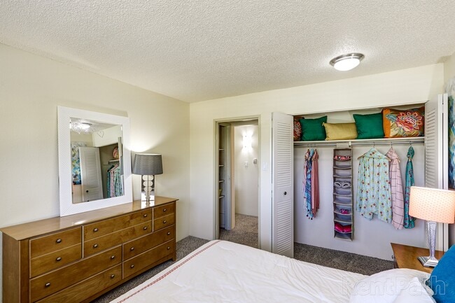 Building Photo - Spyglass Creek
