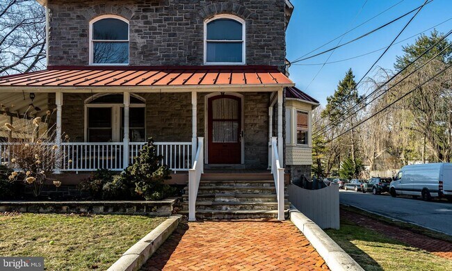 Building Photo - 436 N Church St