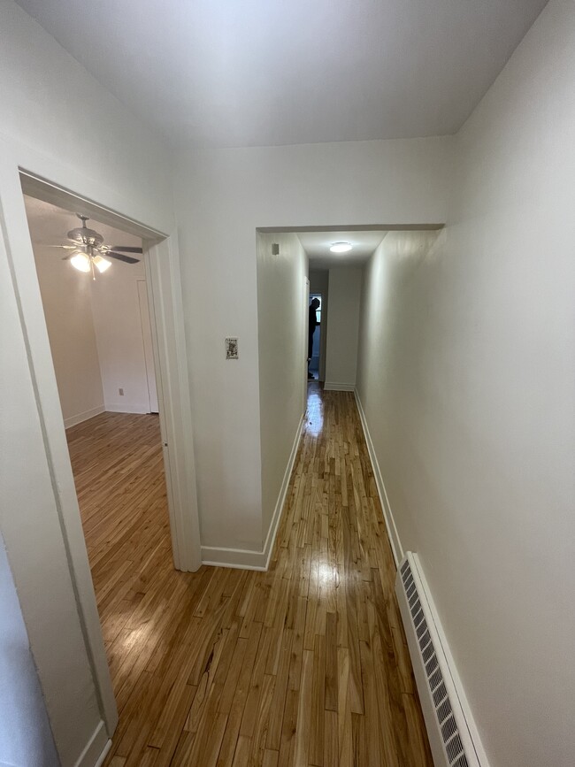 2110 Beaconsfield Av Unit 3, Montréal, QC H4A 2G6 Apartments - 2110 ...