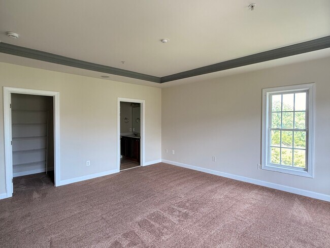 Foto del edificio - 605 Whetstone Glen St