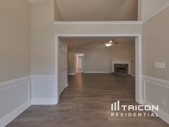 Building Photo - 35 Carmody Cir