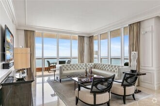 Building Photo - 17875 Collins Ave