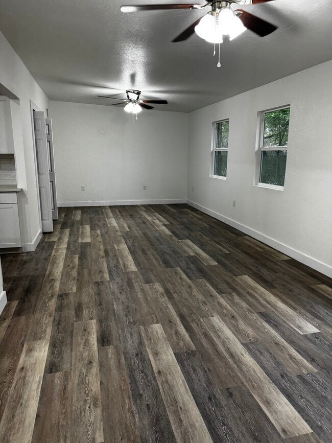 Foto del edificio - 4603 Guadalajara Dr