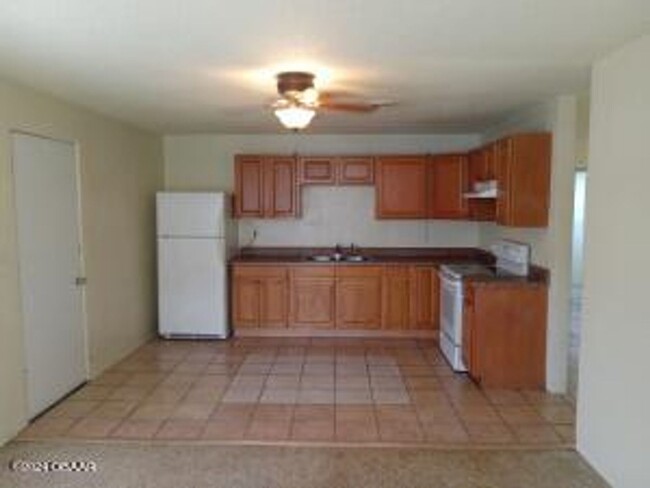 Foto del edificio - Large corner lot in Ormond Beach.