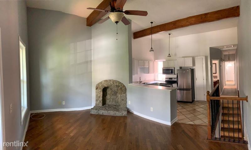 Foto principal - 1267 Morse St NE