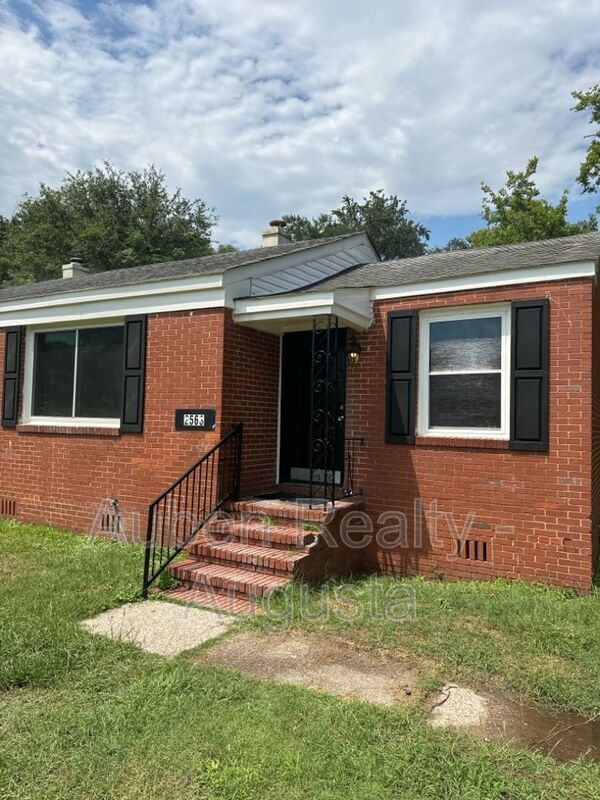 Foto del edificio - 2563 Lyman St
