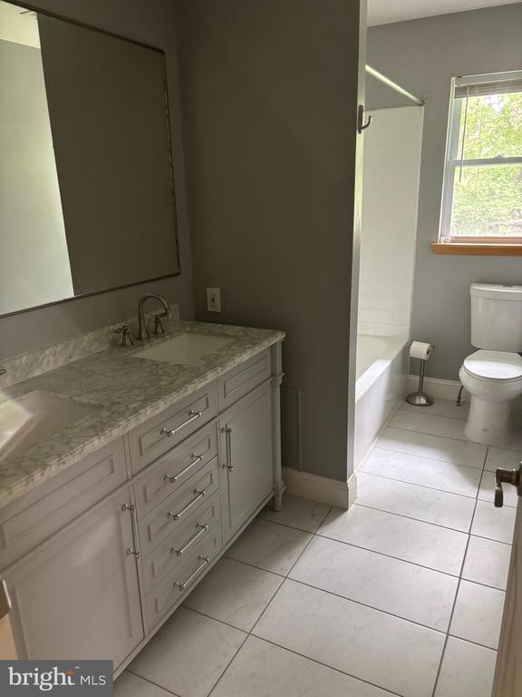 Foto del edificio - 2435 Welsh Dr