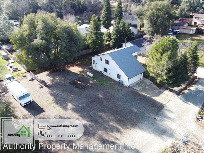 Foto del edificio - 3 br, 2 bath House - 1701 Victor Ave