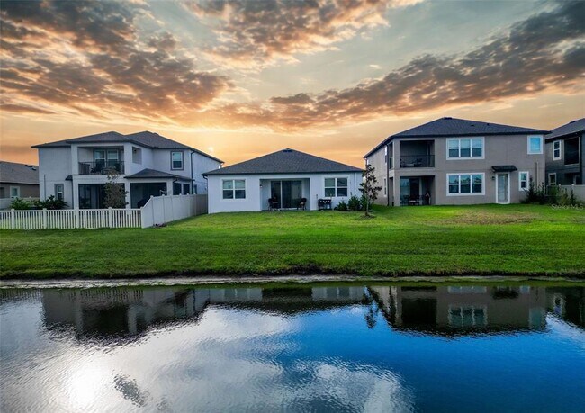 Foto del edificio - 2940 Marine Grass Dr