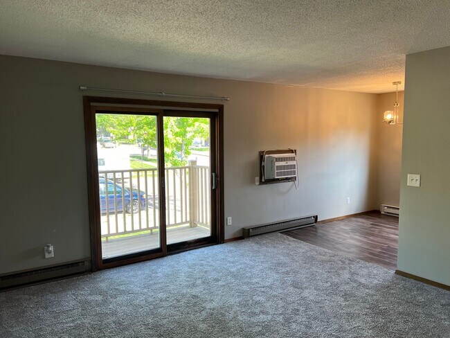 Building Photo - 2109 Cleveland 4 Plex