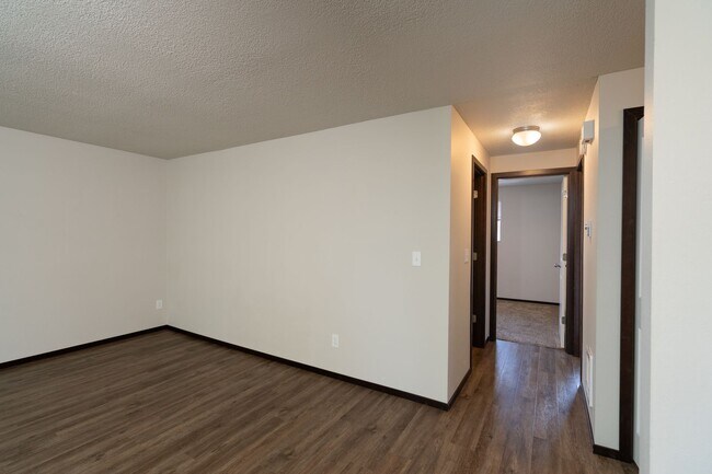 Foto del edificio - SunsetWest - 2-bedroom 1-bathroom,  Burlington