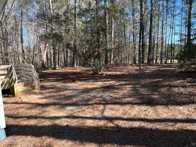 Building Photo - 3 br, 1 bath House - 10225 Holly Springs Road