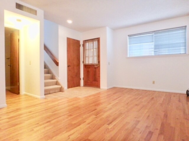 Foto del edificio - 1035 Jasmine St