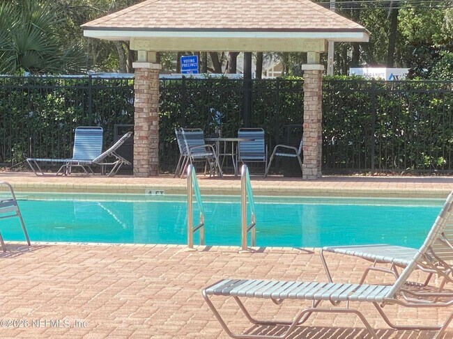 Foto del edificio - 9410 Osprey Branch Trail
