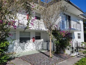 Building Photo - 8315 NE Miami Ct