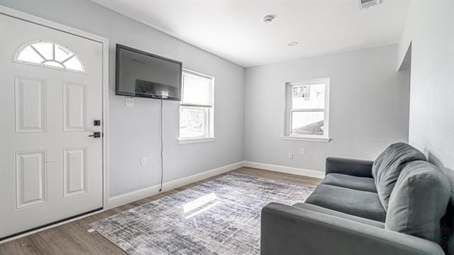 Building Photo - 542 S Redford Ln