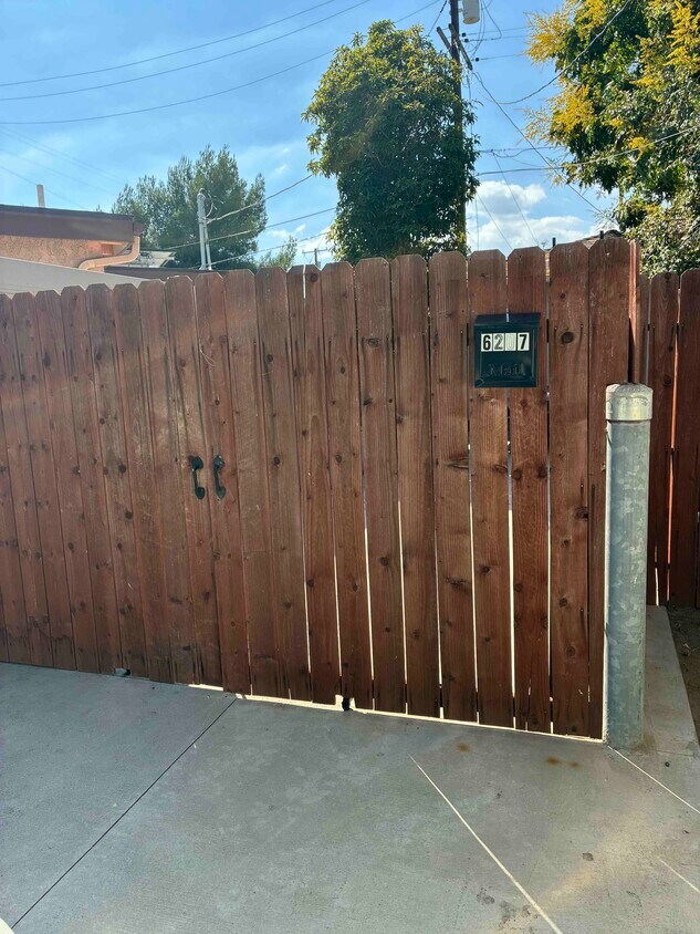 Foto principal - 6207 Goodland Ave