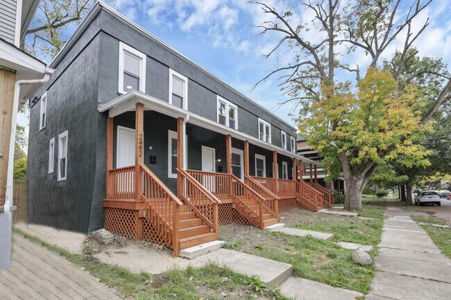 Building Photo - 2486 Findley Ave