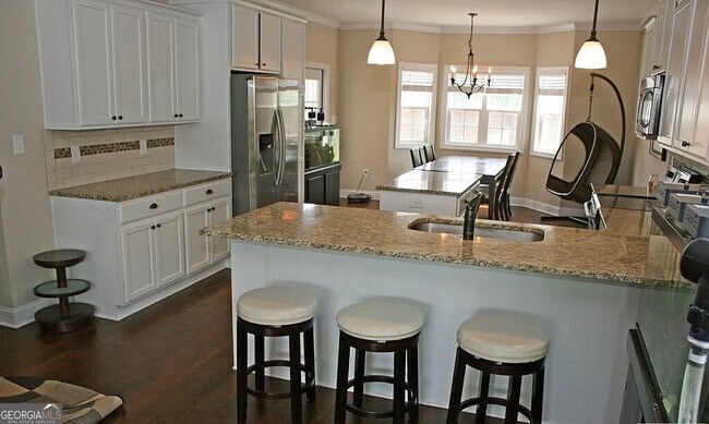 Foto del edificio - 1564 Cold Tree Ln