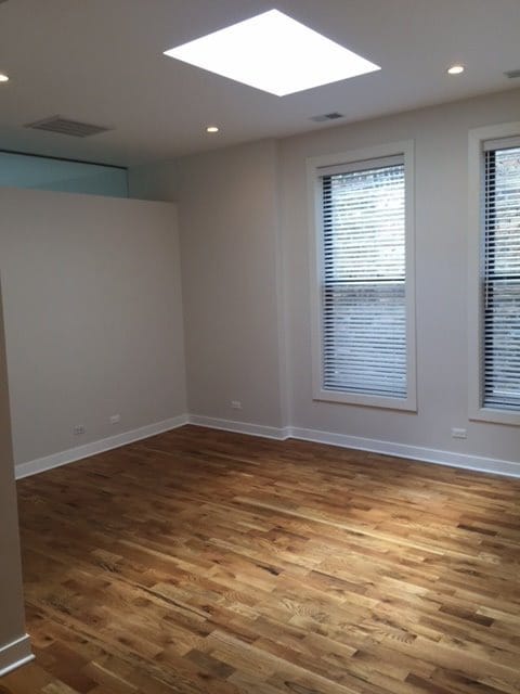 Foto del edificio - 230 W Willow St