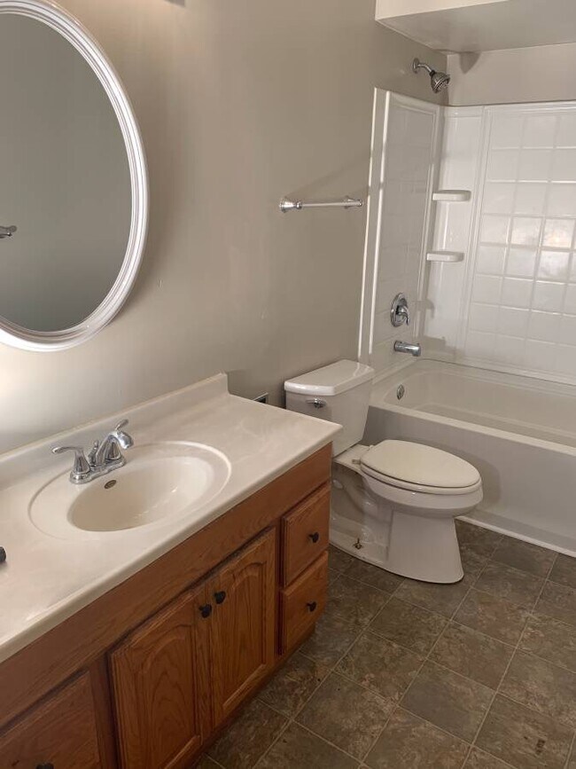 Foto del edificio - 4214 Eastridge Dr