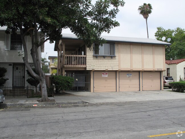Building Photo - 2275 Pine Ave