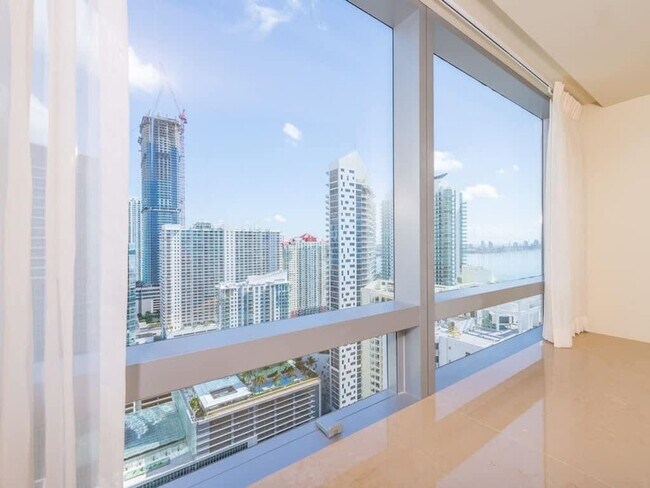 Foto del edificio - 1441 Brickell Ave