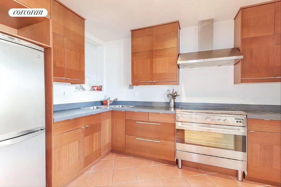 Foto del edificio - 362 W 119th St