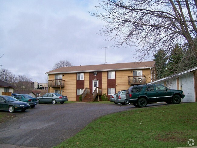 Foto del edificio - 540 Whispering Ln