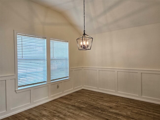 Building Photo - 2610 Slider Ct