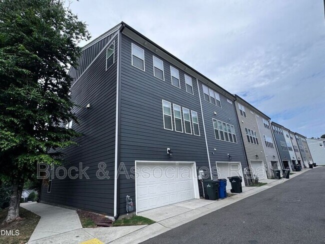 Building Photo - 6920 Leesville Rd