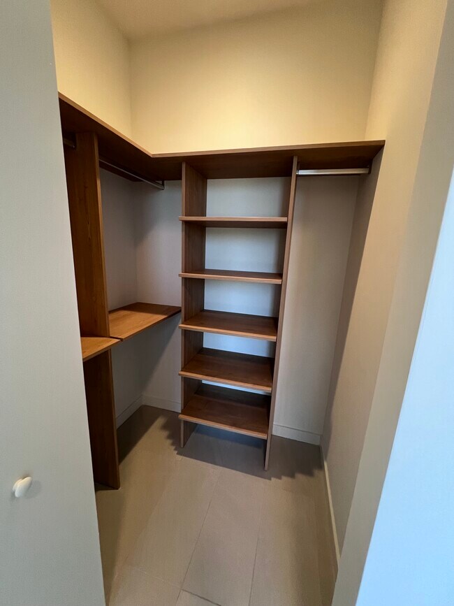 Building Photo - 145 NW 31st St