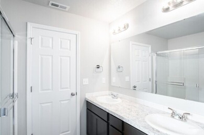 Building Photo - 3 Bed / 2 Bath Kuna, ID