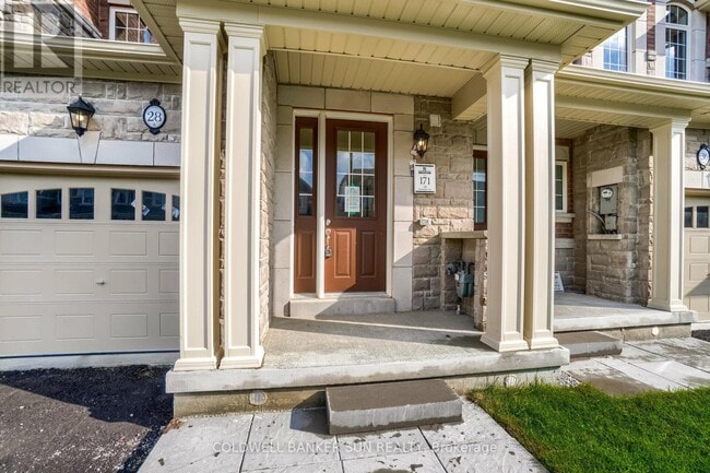 Building Photo - 28 Benhurst Cres